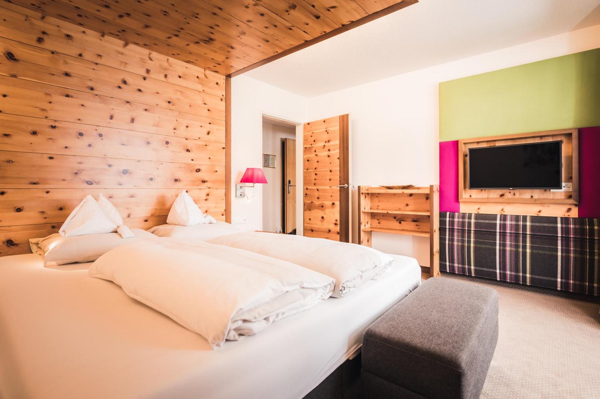 Hotel Enzian - Adults Only Obertauern Kültér fotó